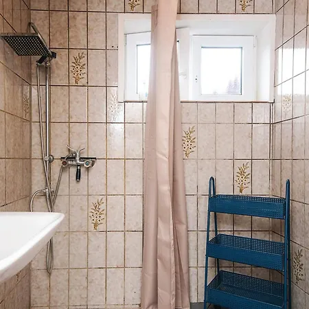 4 Person In * Ansager