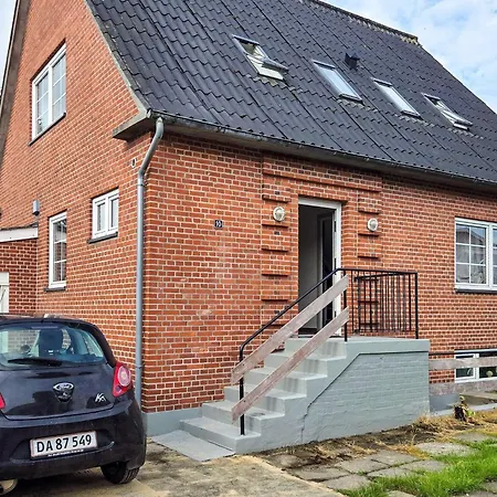 4 Person In Nyaraló Ansager